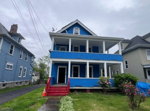 161 Thomas St, Bloomfield Twp., NJ 07003-2504