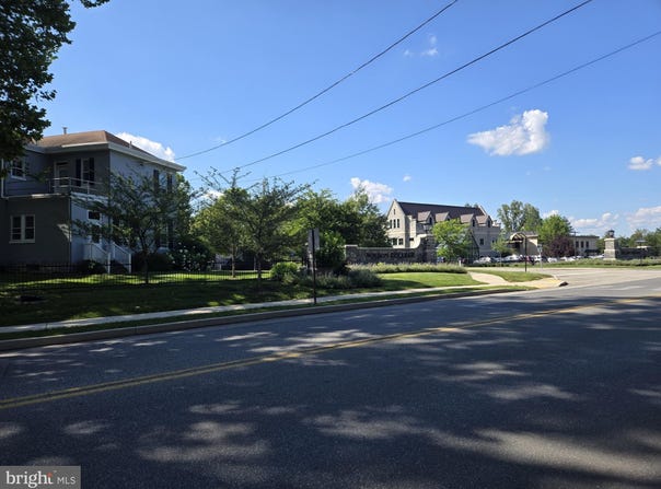 1050-1052 EDGAR AVENUE, CHAMBERSBURG, PA 17201