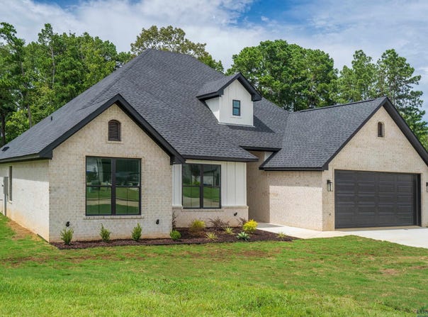 1015 Windy Ridge, Longview, TX 75605