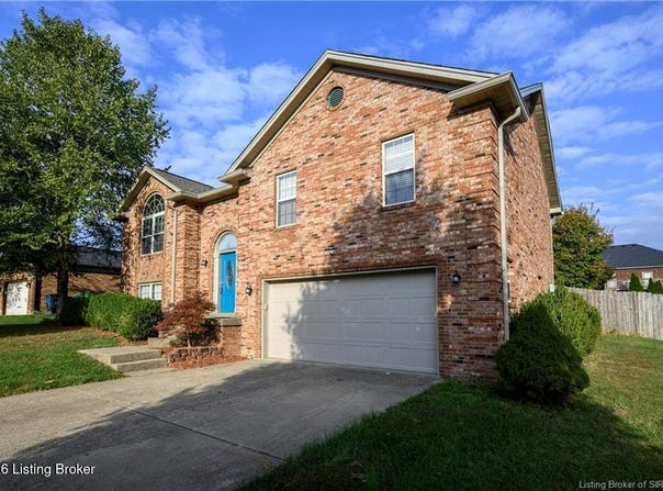 1034 Brookstone Ct, Georgetown, IN 47122