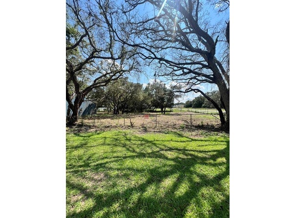 154 Delaware St, Lanark Village, FL 32323