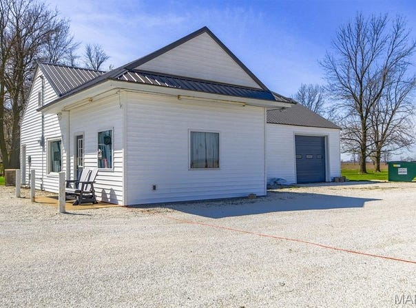 104 US-54, Farber, MO 63345