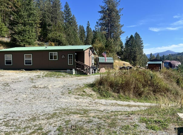 30 Crawford Ln, Cataldo, ID 83810