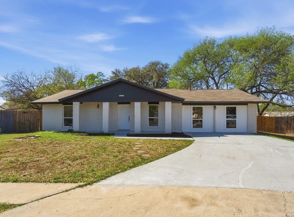 12310 VALLEY FORGE CIR, San Antonio, TX 78233