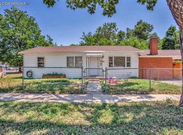 1220 N 10th Street, Canon City, CO 81212