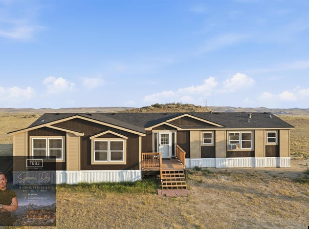 36 Rocky Road, Douglas, WY 82637