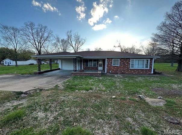 351 Old State Road N, Pevely, MO 63070