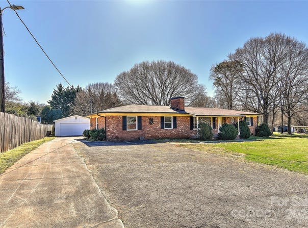 1356 Ford Drive, Lowell, NC 28098