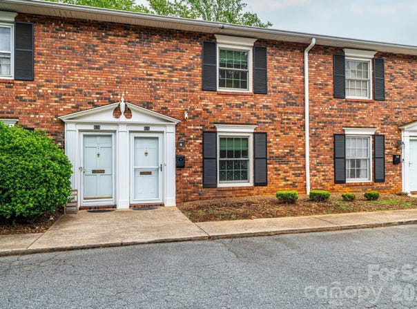 826 6th Street NW, Hickory, NC 28601