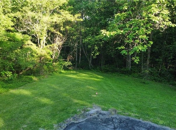 Cottonwood Lane SE, Elizabeth, IN 47117