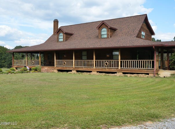 1074 Midway Odom Road, Forest, MS 39074