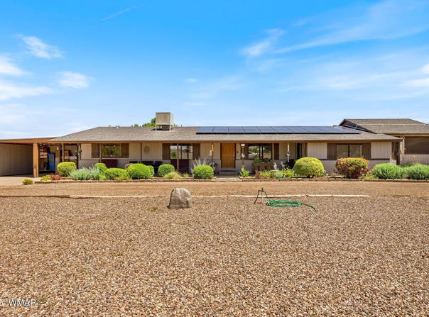 2118 Mclaws Road, Holbrook, AZ 86025