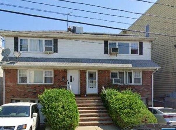 237 Riverview Place, Cliffside Park, NJ 07010