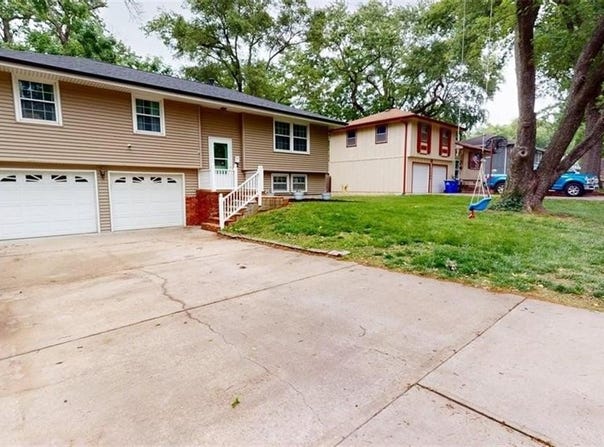 11706 W 69th Street, Shawnee, KS 66203