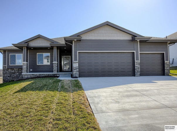 6021 N 168th Avenue, Omaha, NE 68116