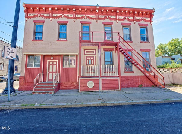 1496-1498 3rd Street, Rensselaer, NY 12144