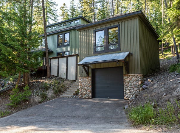 202 Cottonwood Drive, Whitefish, MT 59937