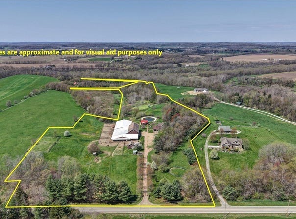 9437 Shepler Church Avenue SW, Navarre, OH 44662