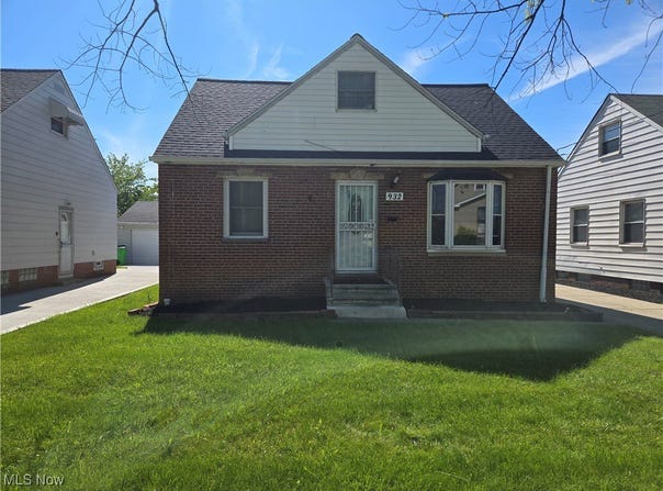 932 E 218th Street, Cleveland, OH 44119