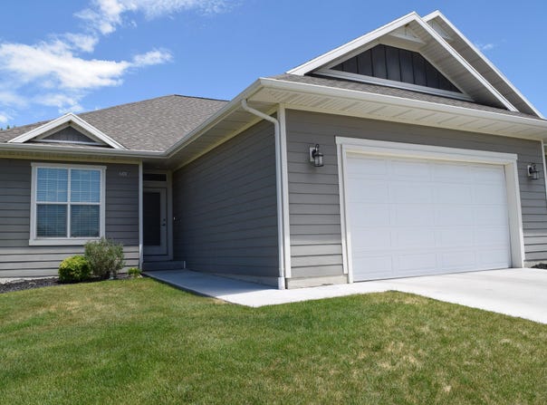 601 E GLENPOINT Ct, Stansbury Park, UT 84074