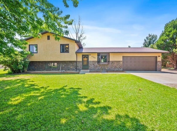 1350 Terry Cir, Pueblo, CO 81006