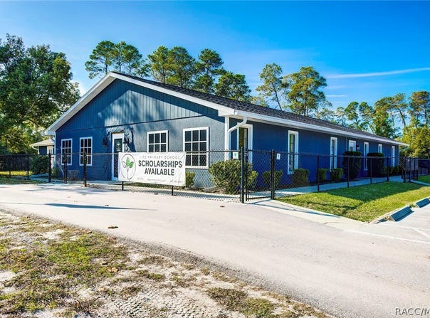 6001 Deltona Boulevard, Spring Hill, FL 34606
