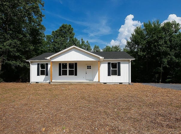 228 Heck Road Road, Decatur, TN 37322