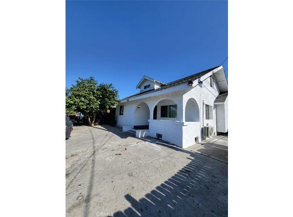 244 W 69th Street, Los Angeles, CA 90003