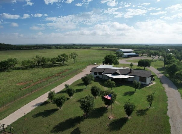 7409 Hwy 84, Lawn, TX 79530