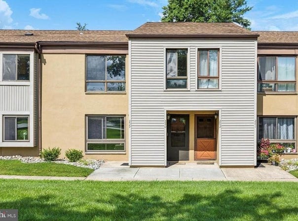 240 JAMES COURT, MARLTON, NJ 08053