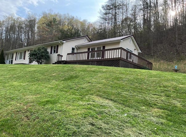 179 WALTERS BRANCH, Williamsport, KY 41271