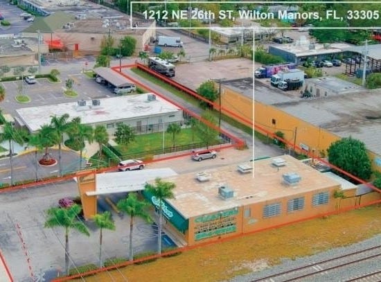 1212 NE 26th St, Wilton Manors, FL 33305