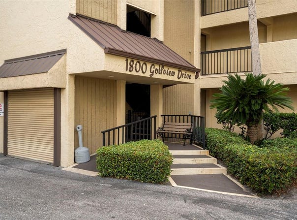 1817 GOLFVIEW DRIVE, TARPON SPRINGS, FL 34689