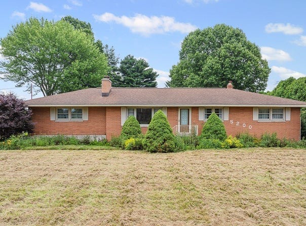 5200 Union Avenue NE, Homeworth, OH 44634