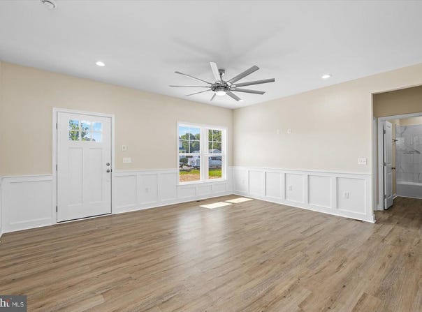 157 NORTH GLEBE ROAD, MONTROSS, VA 22520