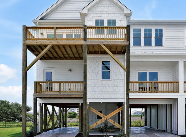 106 S Boca Bay Lane, Surf City, NC 28445