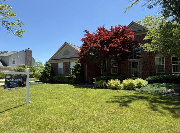 48871 Manhattan Circle, Canton, MI 48188
