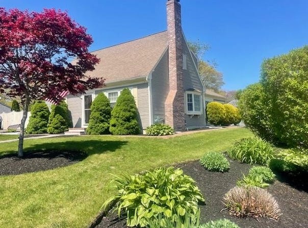 2 SPINNING BROOK Road, South Yarmouth, MA 02664