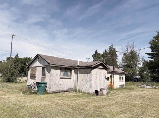 4792 N Clare, Harrison, MI 48625