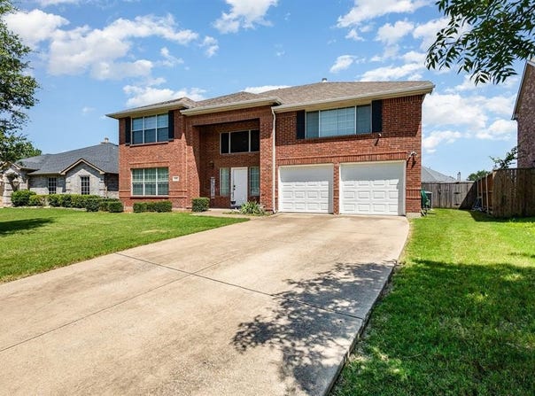 1908 Fountain Spray Drive, Wylie, TX 75098