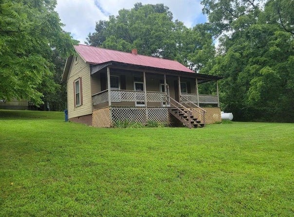 1210 Walker Avenue, Mammoth Spring, AR 72554