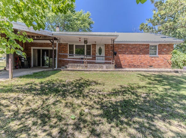 11012 Mohawk Drive, Conway, MO 65632