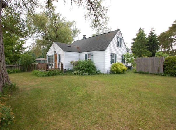 3507 N Huron Road, Pinconning, MI 48650
