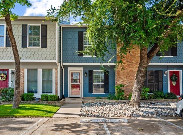 41 Abbey Road, Euless, TX 76039