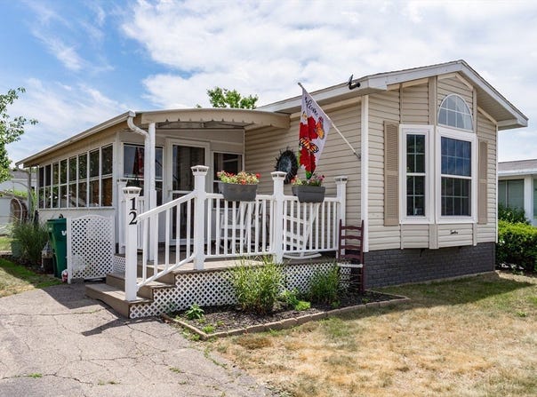12 Viola Drive, Plainville, MA 02762