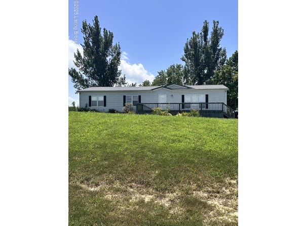 421 Bell School House Ln, Hardinsburg, KY 40143
