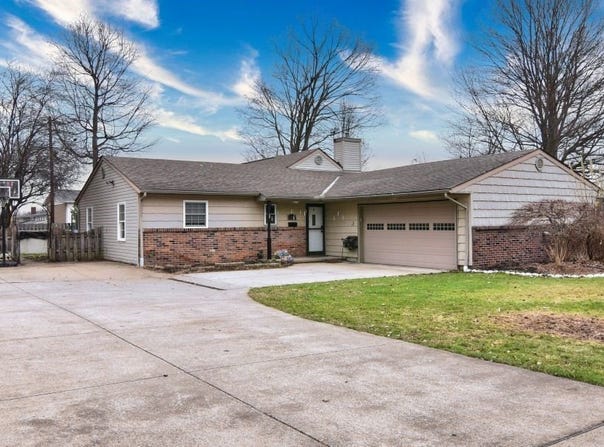 8803 Evergreen Drive, Mentor, OH 44060