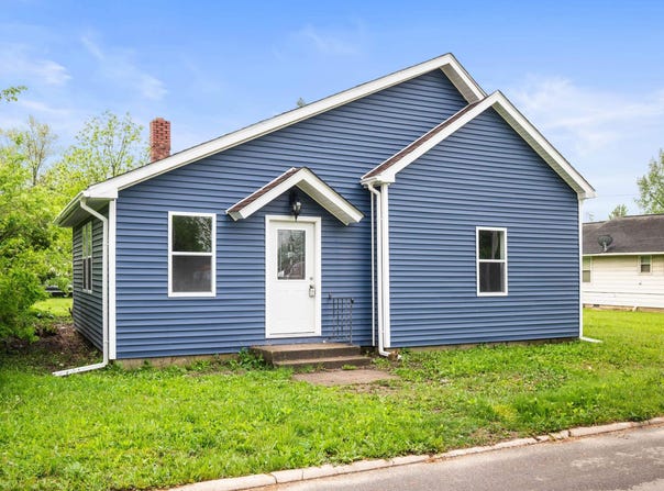 615 W Kickapoo Street, Hartford City, IN 47348