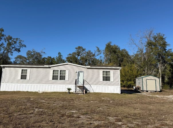 22045 131ST DR., OBrien, FL 32071
