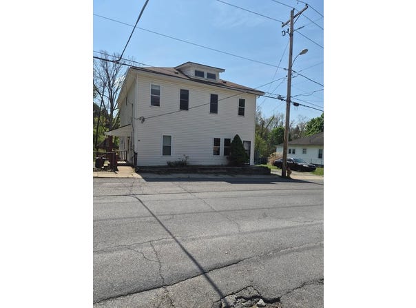 400 City Ave, BECKLEY, WV 25801
